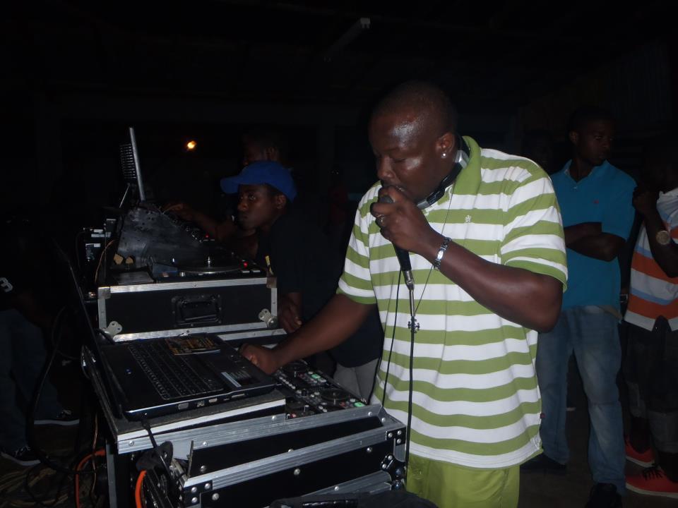 Dj Necoflex selector and Author of dancehallreggaeworld.com